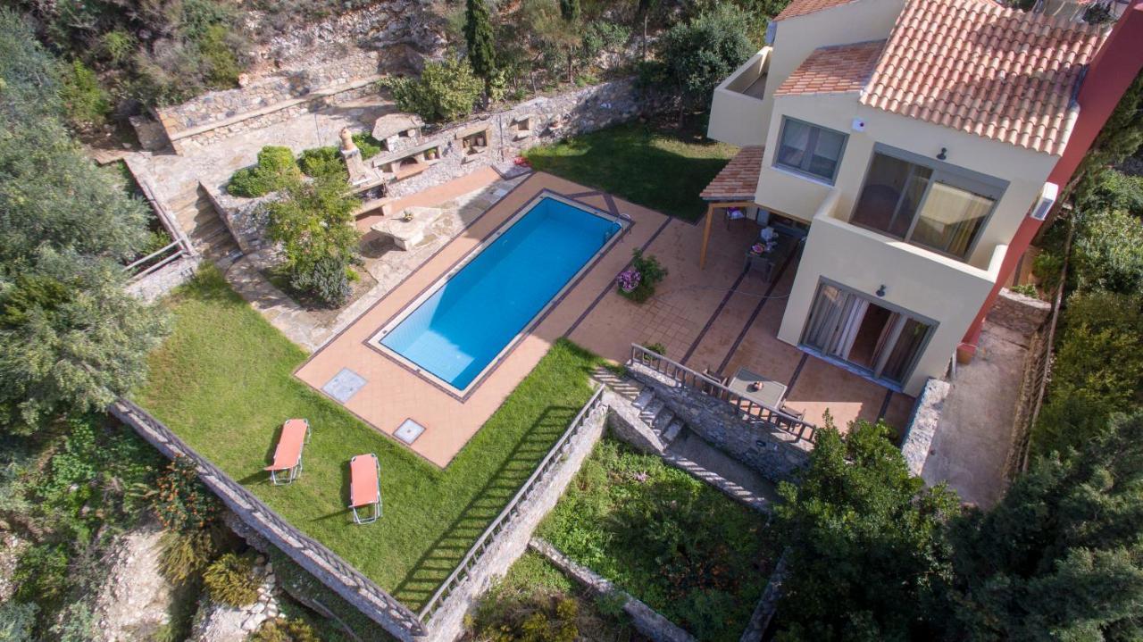 Malathiros Traditional Villas ภายนอก รูปภาพ