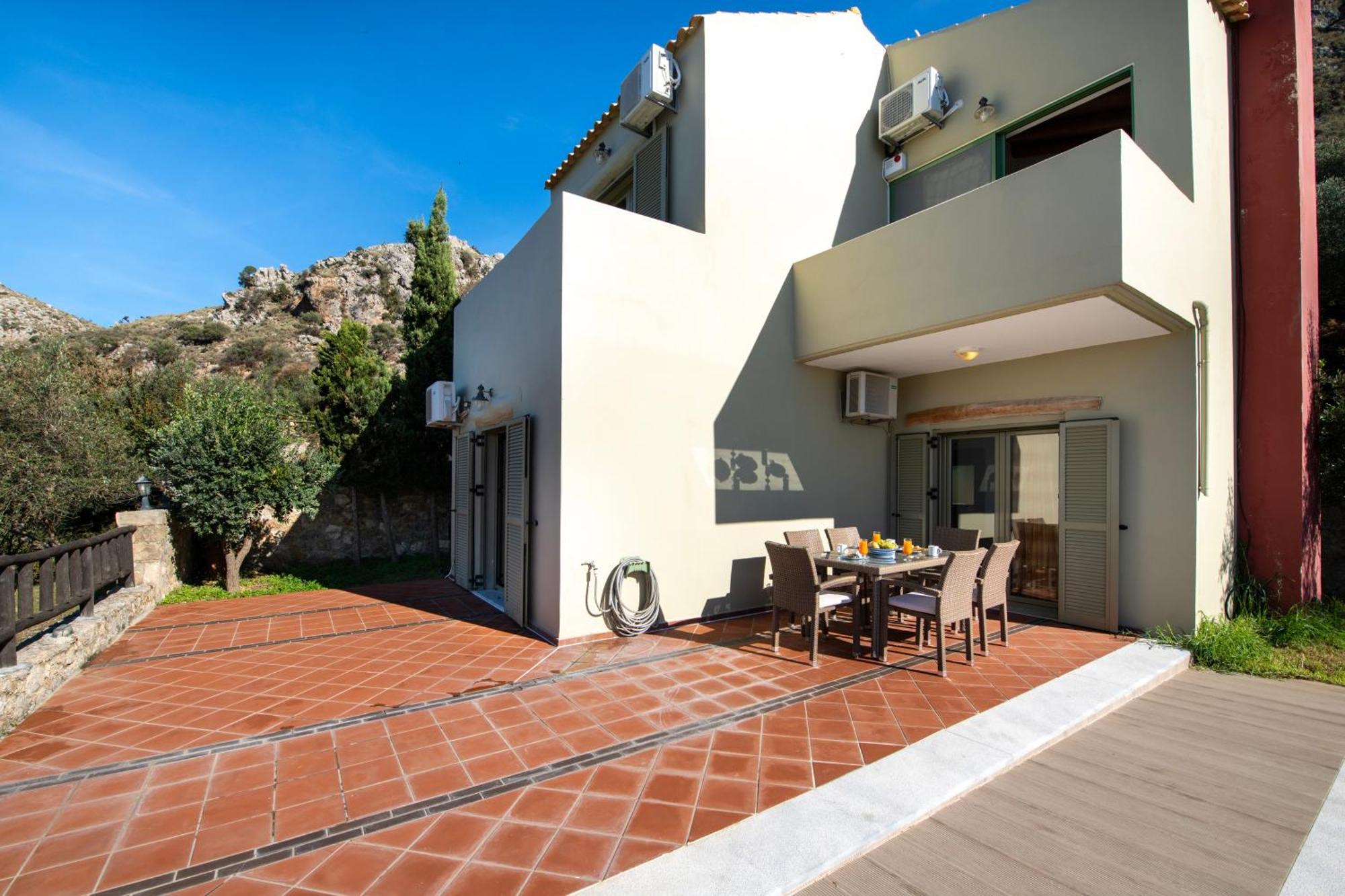 Malathiros Traditional Villas ภายนอก รูปภาพ