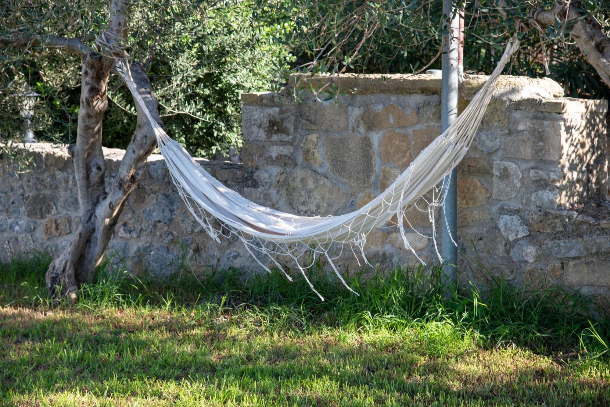 Malathiros Traditional Villas ภายนอก รูปภาพ