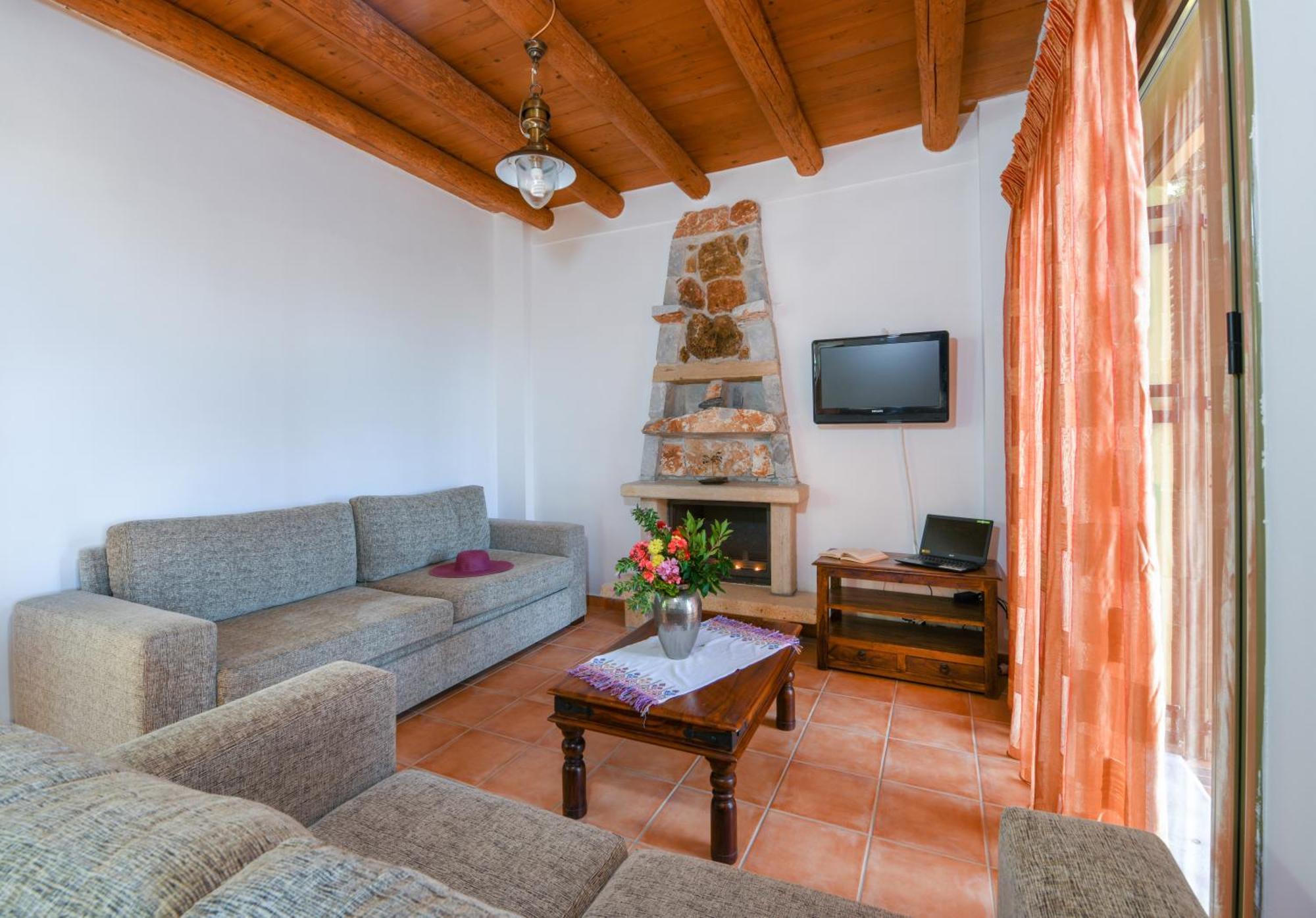 Malathiros Traditional Villas ภายนอก รูปภาพ