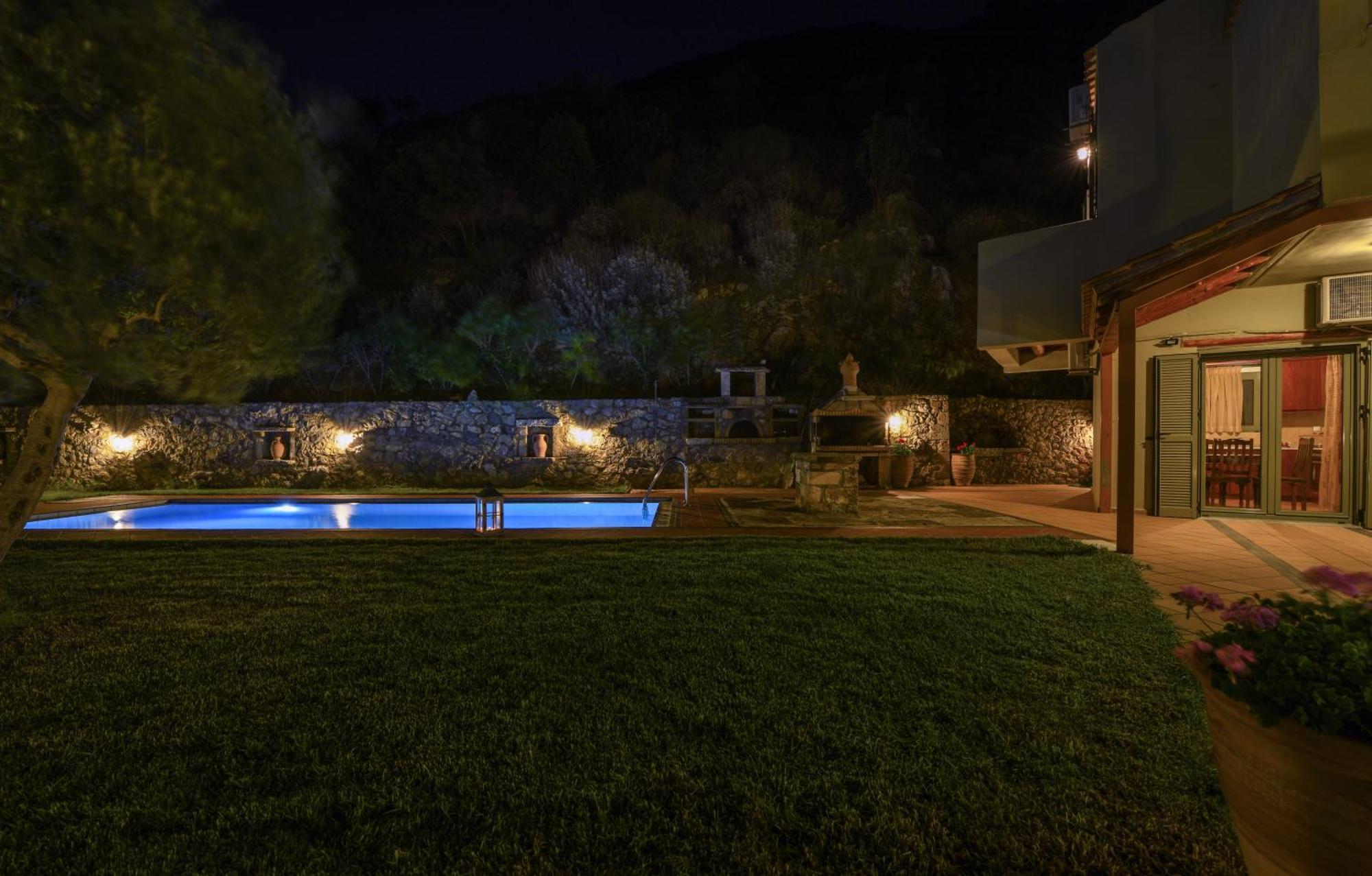 Malathiros Traditional Villas ภายนอก รูปภาพ