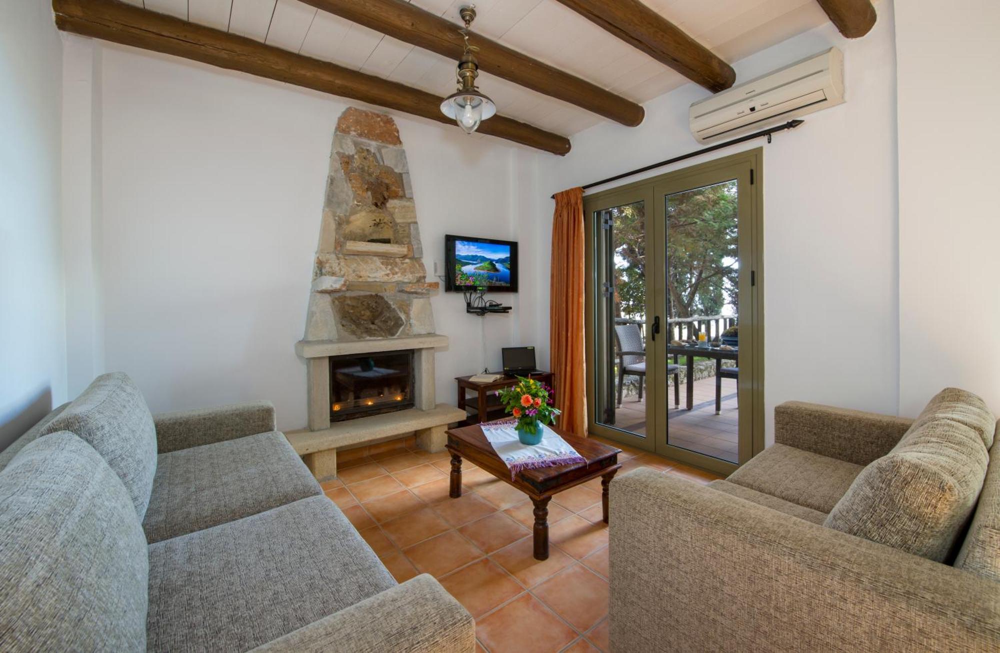 Malathiros Traditional Villas ภายนอก รูปภาพ