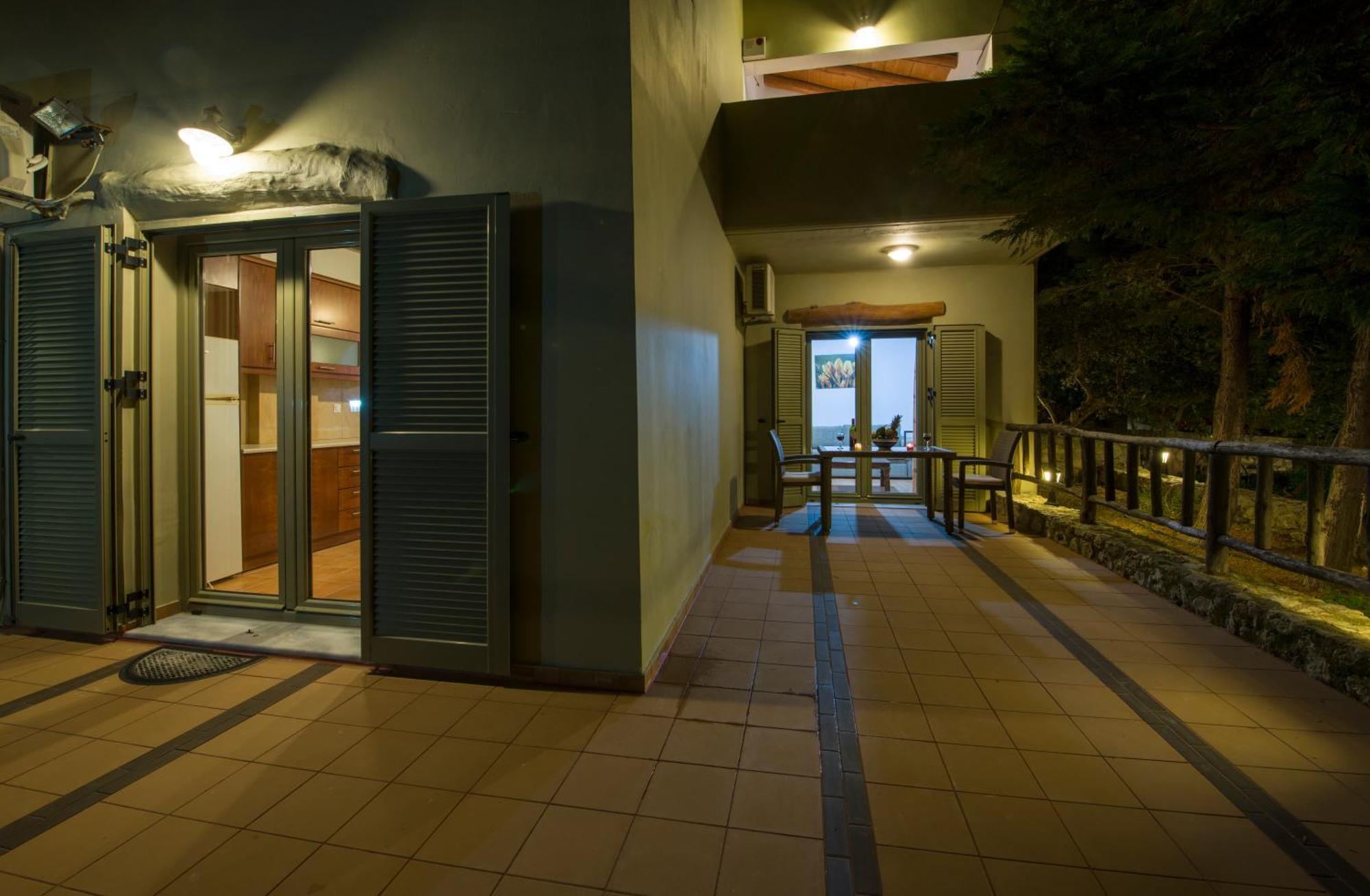 Malathiros Traditional Villas ภายนอก รูปภาพ